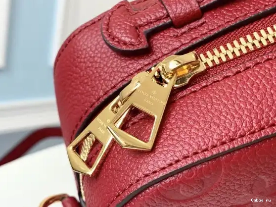 SAINTONGE LOUIS VUITTON 0608